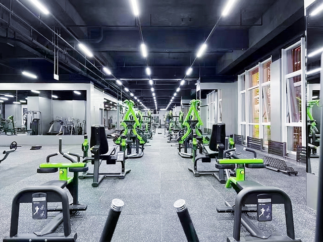 equipamento cardiovascular para jovens