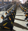 Bicicleta giratória Growler MND-D25 | Acionamento por correia | Classe Comercial | MND FITNESS