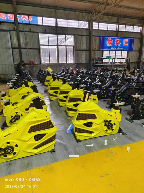 Bicicleta giratória acionada por correia MND-D34 | Resistência Infinita | MND FITNESS