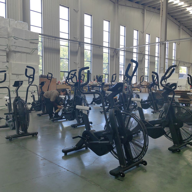 Bicicleta aérea comercial MND-D13 | Treino para parte superior e inferior do corpo | MND FITNESS