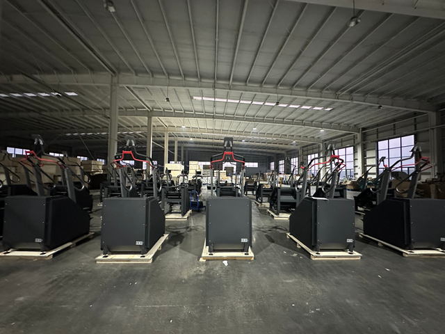 Treinador de escada não motorizado MND-X200D | Resistência Magnética | MND FITNESS