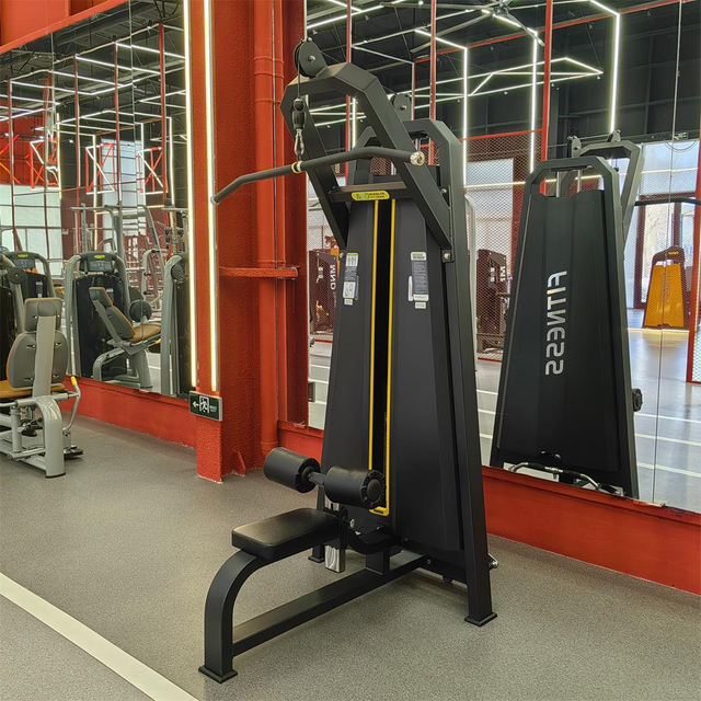 Máquina suspensa F35 | Pulldown Lat | Construtor de largura traseira
