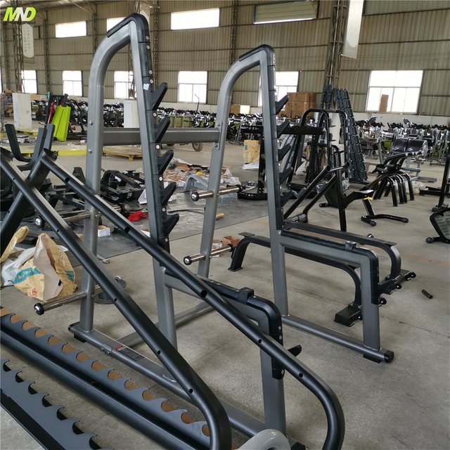 Rack de agachamento MND FH50 | Meia gaiola comercial para levantamento de peso