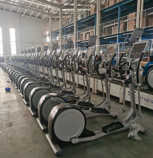 Treinador elíptico comercial MND-X511B (tela LCD) | Console aprimorado | MND FITNESS